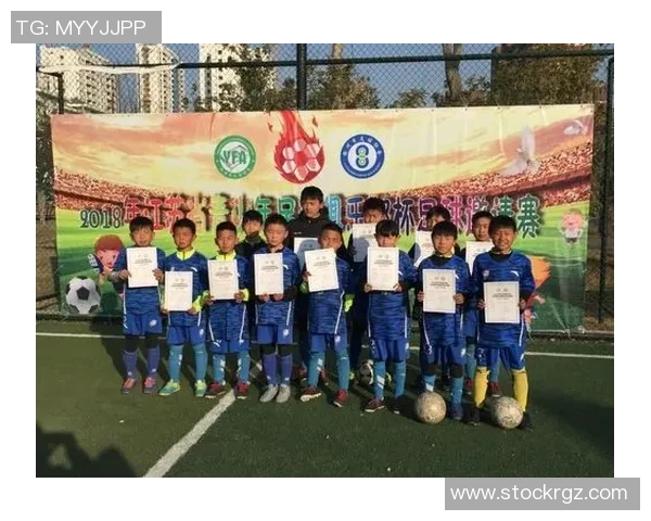 南京足球队引领最新足球意识榜单前十名的精彩表现分析